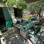 House Kornati Robinzon بيت للعطل Sit
